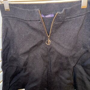 Warm mini skirt on a zipper